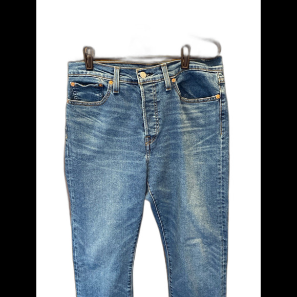 Levi Strauss Women’s Jeans Button Fly  W31 L28 Wedgie Straight “Butt Lift” - Picture 1 of 12